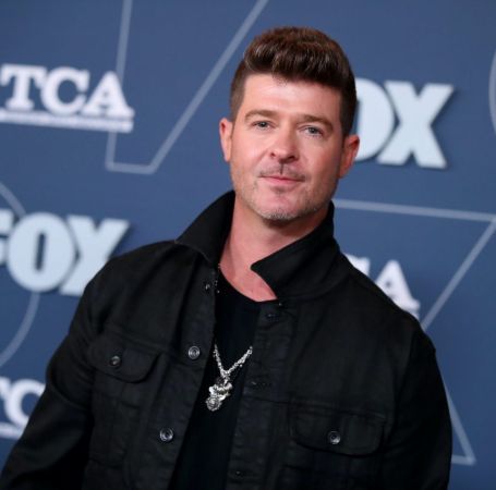 Robin Thicke has a net worth of $10 million.